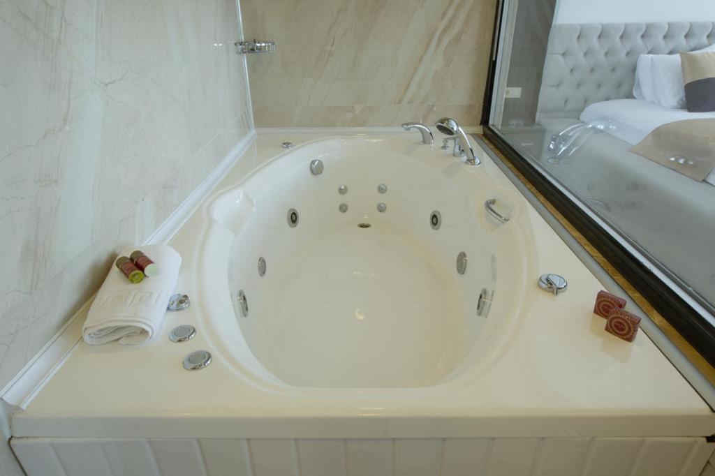 Carpe Diem Hotel ไอวาลิค ภายนอก รูปภาพ