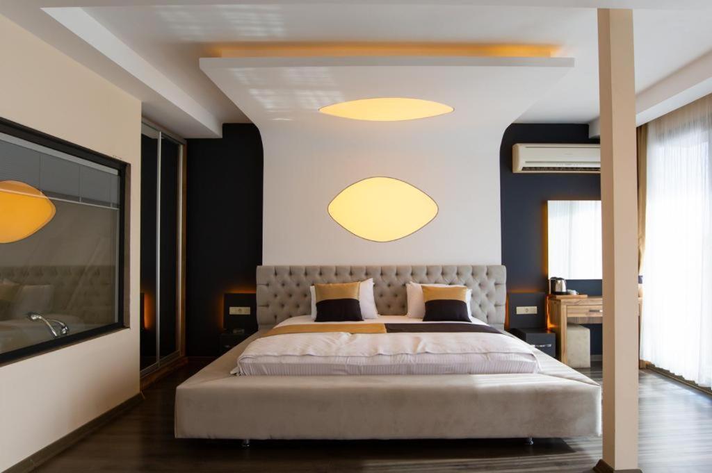 Carpe Diem Hotel ไอวาลิค ภายนอก รูปภาพ